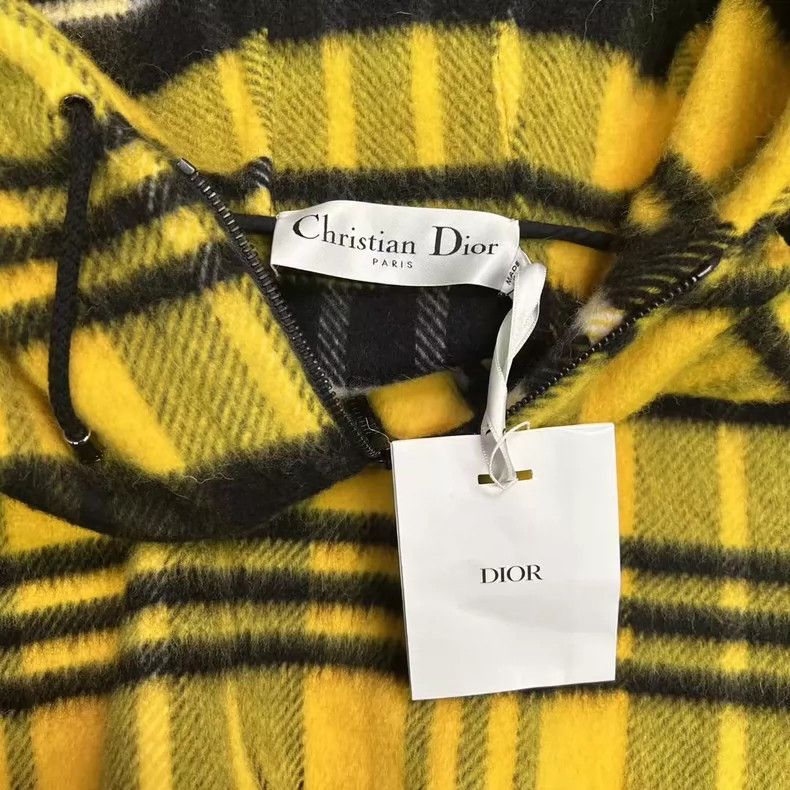 Dior Wool Plaid Cape with Tassels by Dior-yf Size US M / EU 48-50 / 2 - 5 Thumbnail