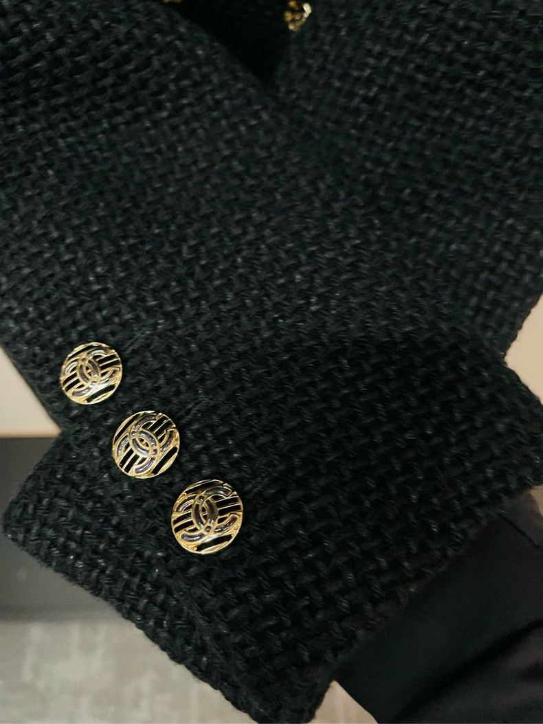 Chanel Chanel Black Boucle Logo Button Blazer- DMC Size US M / EU 48-50 / 2 - 5 Thumbnail