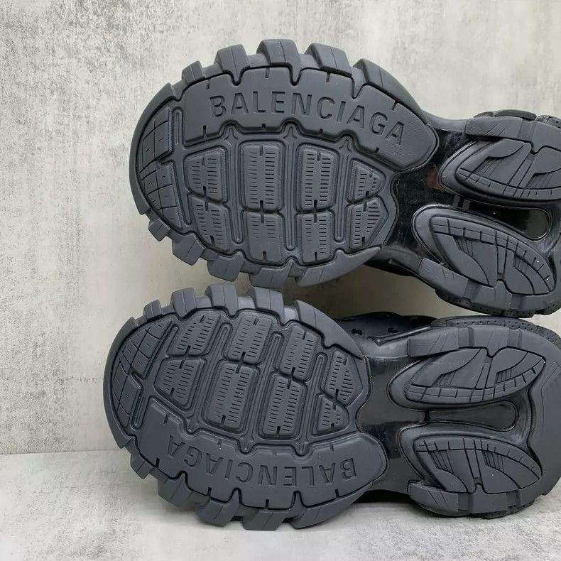 Balenciaga Balenciaga Track Sneakers in Black Size 37 Size US 7 / IT 37 - 8 Thumbnail
