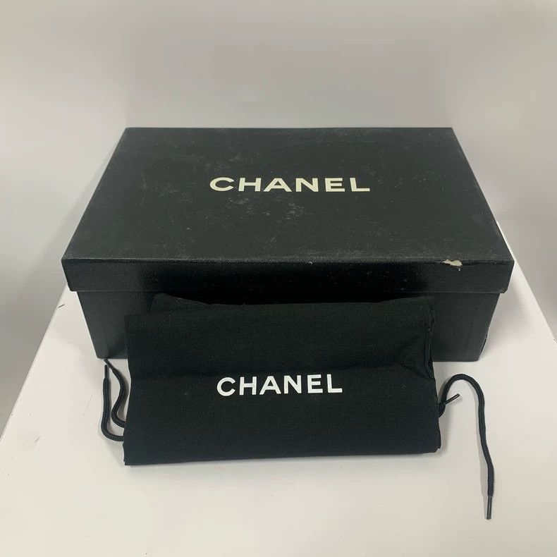 Chanel Chanel Camellia High Heels Size 37.5 Size US 7 / IT 37 - 8 Thumbnail