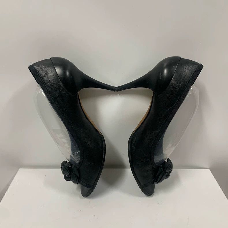 Chanel Chanel Camellia High Heels Size 37.5 Size US 7 / IT 37 - 5 Thumbnail