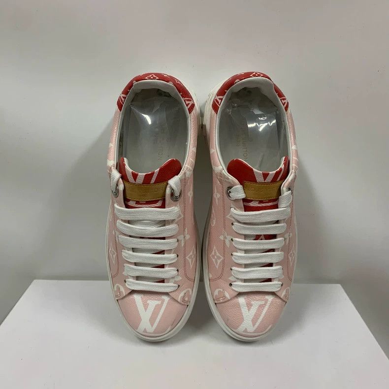 Louis Vuitton Louis Vuitton Pink Printed Sneakers Size 38 Size US 8 / IT 38 - 3 Thumbnail