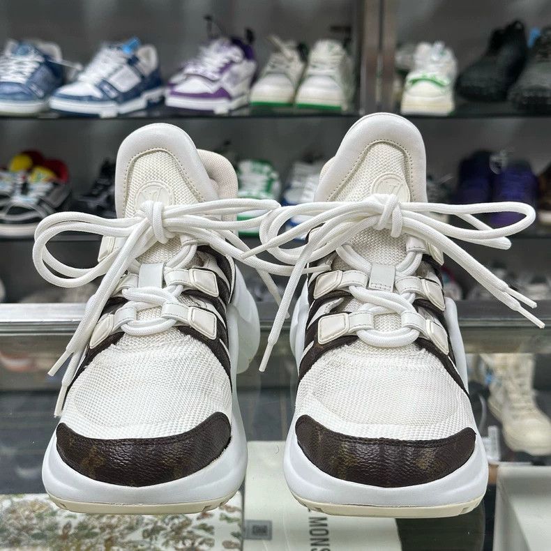 Louis Vuitton Louis Vuitton Archlight Sneakers Size 35.5 Size US 5 / IT 35 - 2 Thumbnail