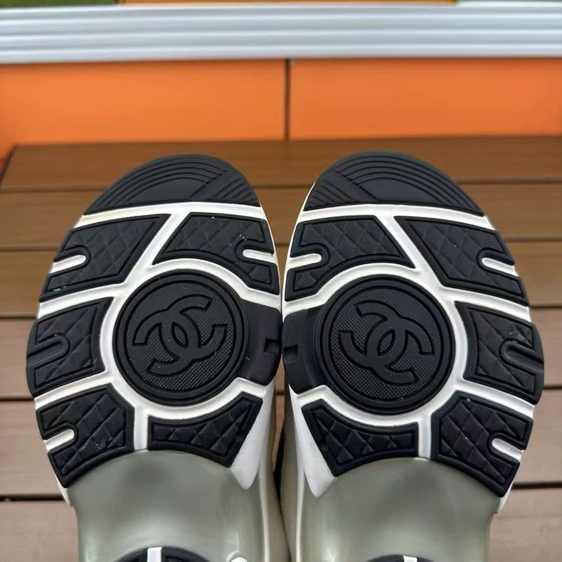 Chanel Chanel Casual Sneakers Size 35.5 Size US 6 / IT 36 - 8 Thumbnail