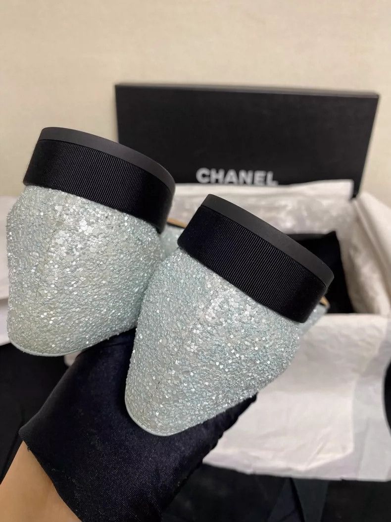 Chanel Chanel Glitter Flats with Dust Bag and Box Size US 8 / IT 38 - 9 Thumbnail