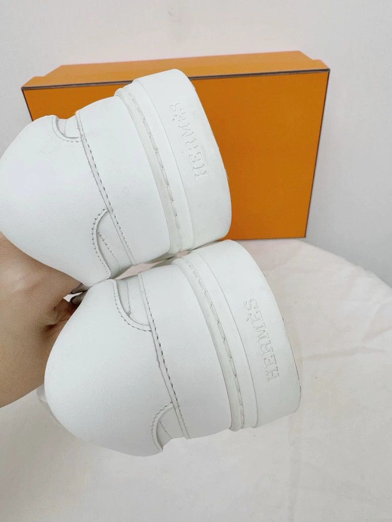 Hermes Hermes White Sneakers with Gold Buckle Size US 7 / IT 37 - 8 Thumbnail
