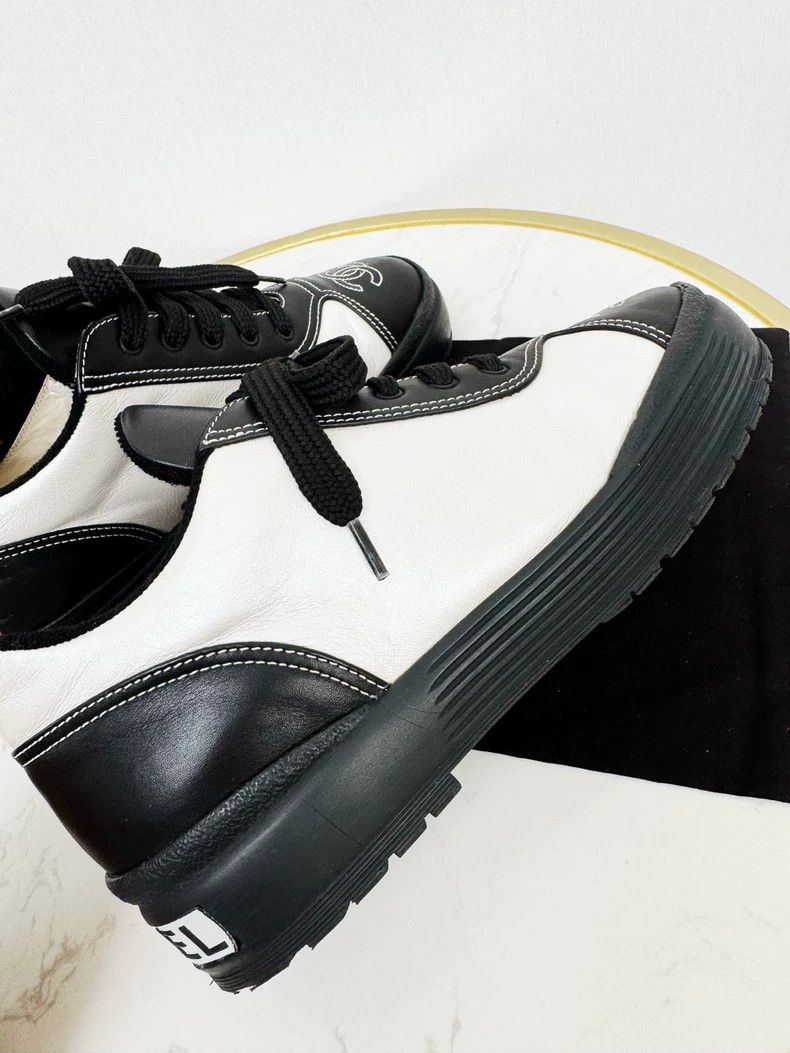 Chanel Chanel Black and White Panda Sneakers Size 37 Size US 9 / IT 39 - 4 Thumbnail