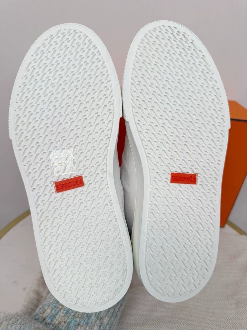 Hermes Hermes White Sneakers Never Worn Size 36.5 Size US 6 / IT 36 - 7 Thumbnail