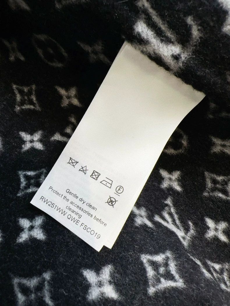 Louis Vuitton Louis Vuitton Reversible Black Hooded Cape Coat- DMC Size US S / EU 44-46 / 1 - 5 Thumbnail