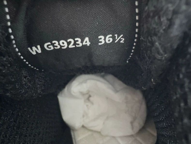 Chanel Chanel Women's Sneakers Size 36.5 Size US 6 / IT 36 - 6 Thumbnail
