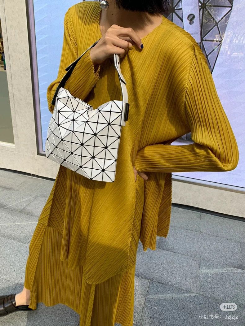Anonymous Club Yellow Pleated Wide Leg Pants-yf Size US 26 / EU 42 - 9 Thumbnail