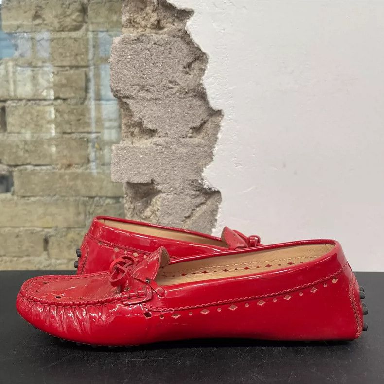 Tod's Tod's Red Loafers Size 35.5 Size US 6 / IT 36 - 5 Thumbnail