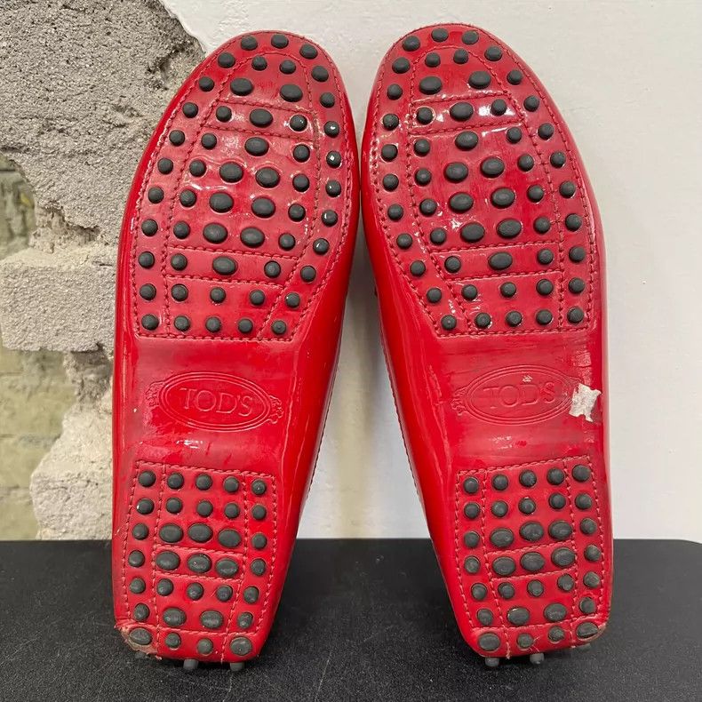 Tod's Tod's Red Loafers Size 35.5 Size US 6 / IT 36 - 8 Thumbnail