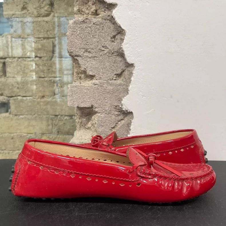 Tod's Tod's Red Loafers Size 35.5 Size US 6 / IT 36 - 4 Thumbnail