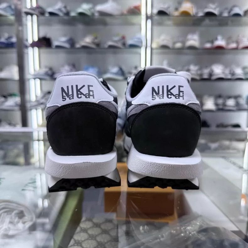 Sacai NIKE SACAI Ldwaffle Black and White Sneakers Size US 8 / IT 38 - 5 Thumbnail