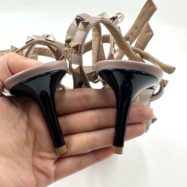 Valentino Valentino Black Patent High Heels Size 35.5 Size US 6 / IT 36 - 3 Thumbnail