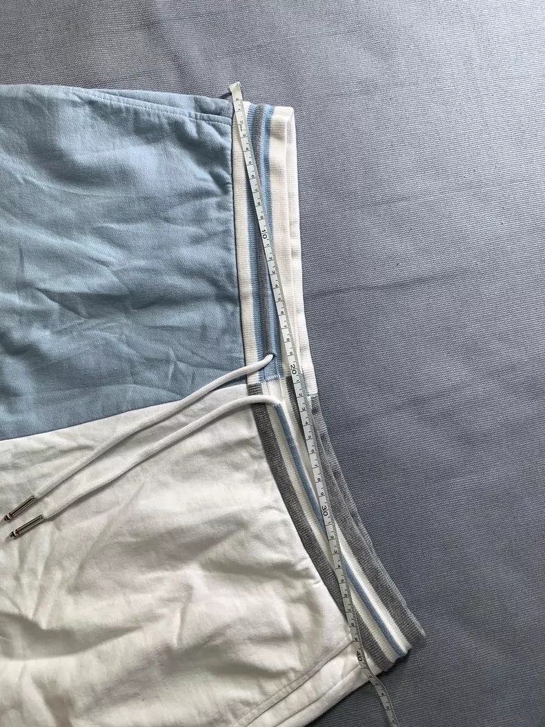 Thom Browne Thom Browne Blue and White Color-Block Shorts Size US 26 / EU 42 - 5 Thumbnail