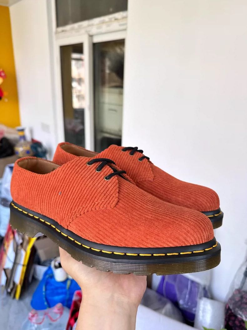 Dr. Martens Dr Martens Orange Low-Top Corduroy Shoes Size US 10 / EU 43 - 5 Thumbnail