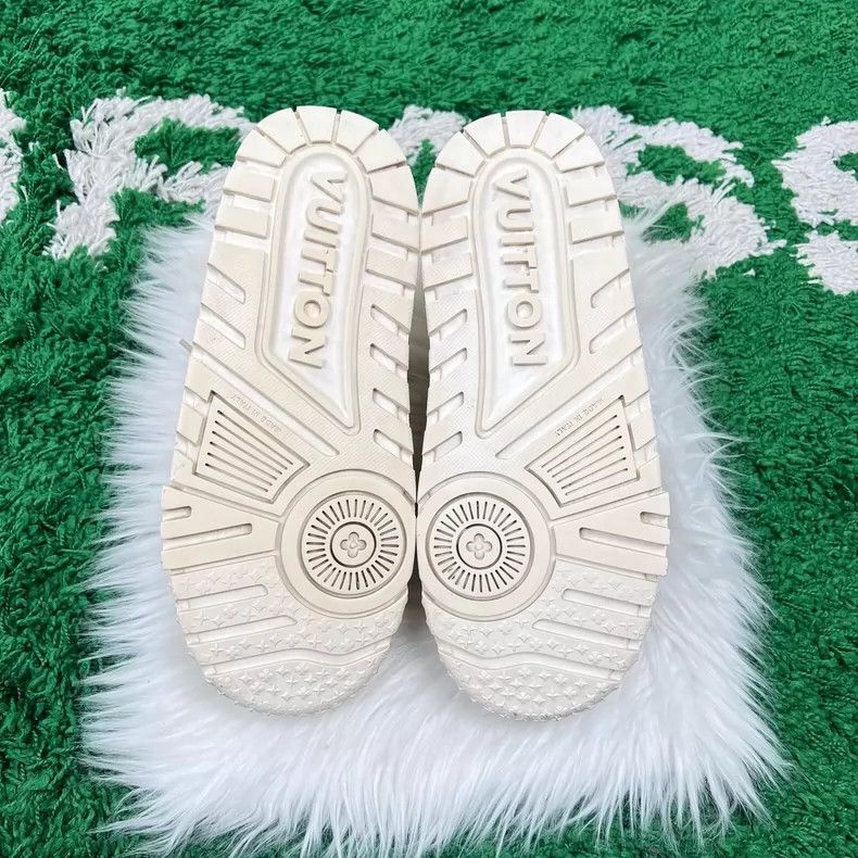 Louis Vuitton Louis Vuitton White Trainer Sneakers Size 8.5 Size US 8.5 / EU 41-42 - 6 Thumbnail