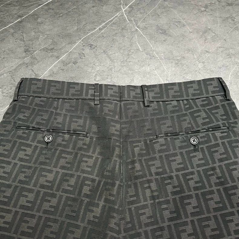 Fendi Fendi Logo Print Shorts Size 50 Size US 44 / EU 60 - 5 Thumbnail