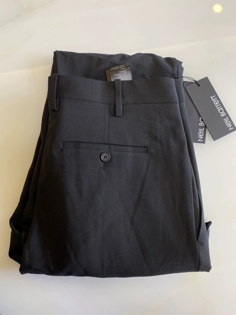 Neil Barrett Neil Barrett Casual Cropped Pants for Men-yf Size US 44 / EU 60 - 5 Thumbnail