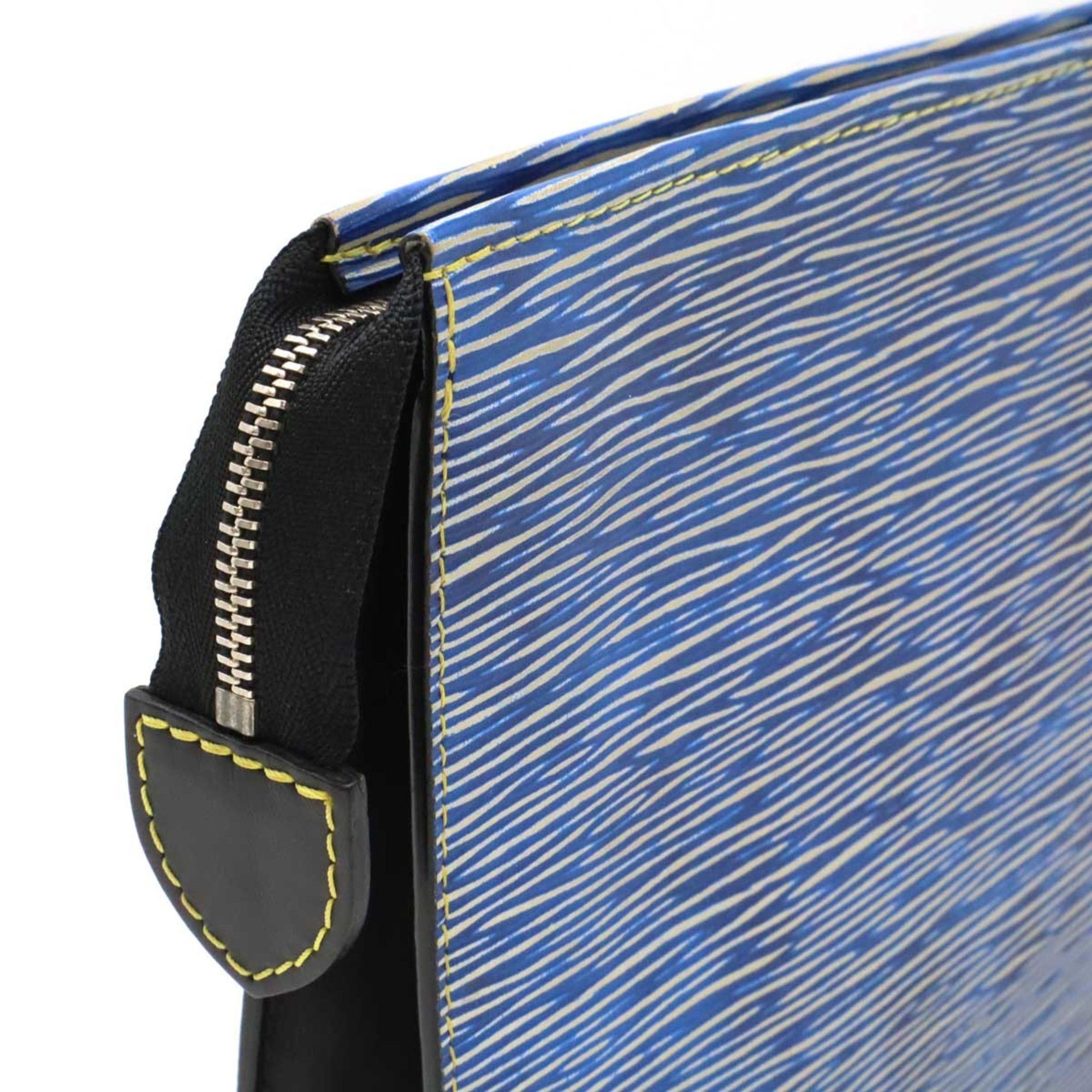 Louis Vuitton Louis Vuitton Poche Toilette clutch Size ONE SIZE - 4 Thumbnail