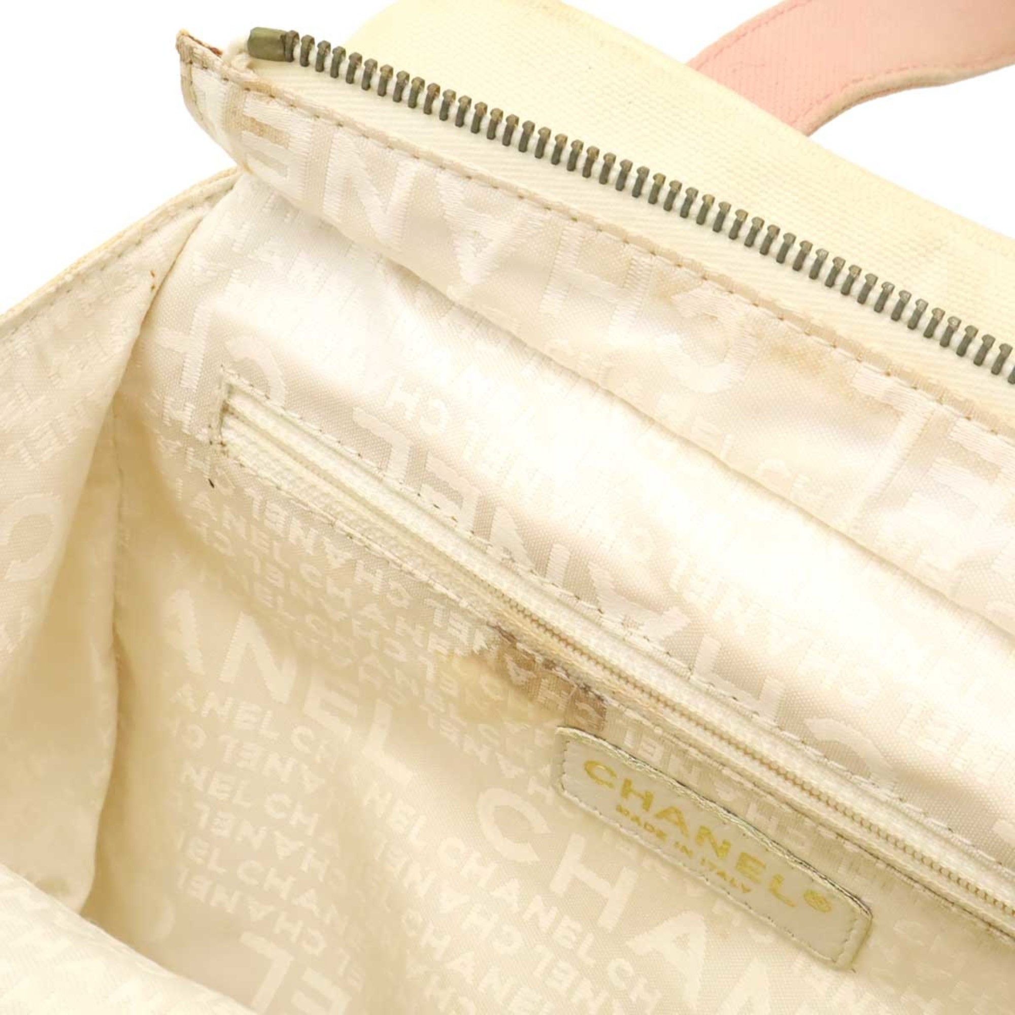 Chanel Chanel Marshmallow handbag Size ONE SIZE - 10 Thumbnail