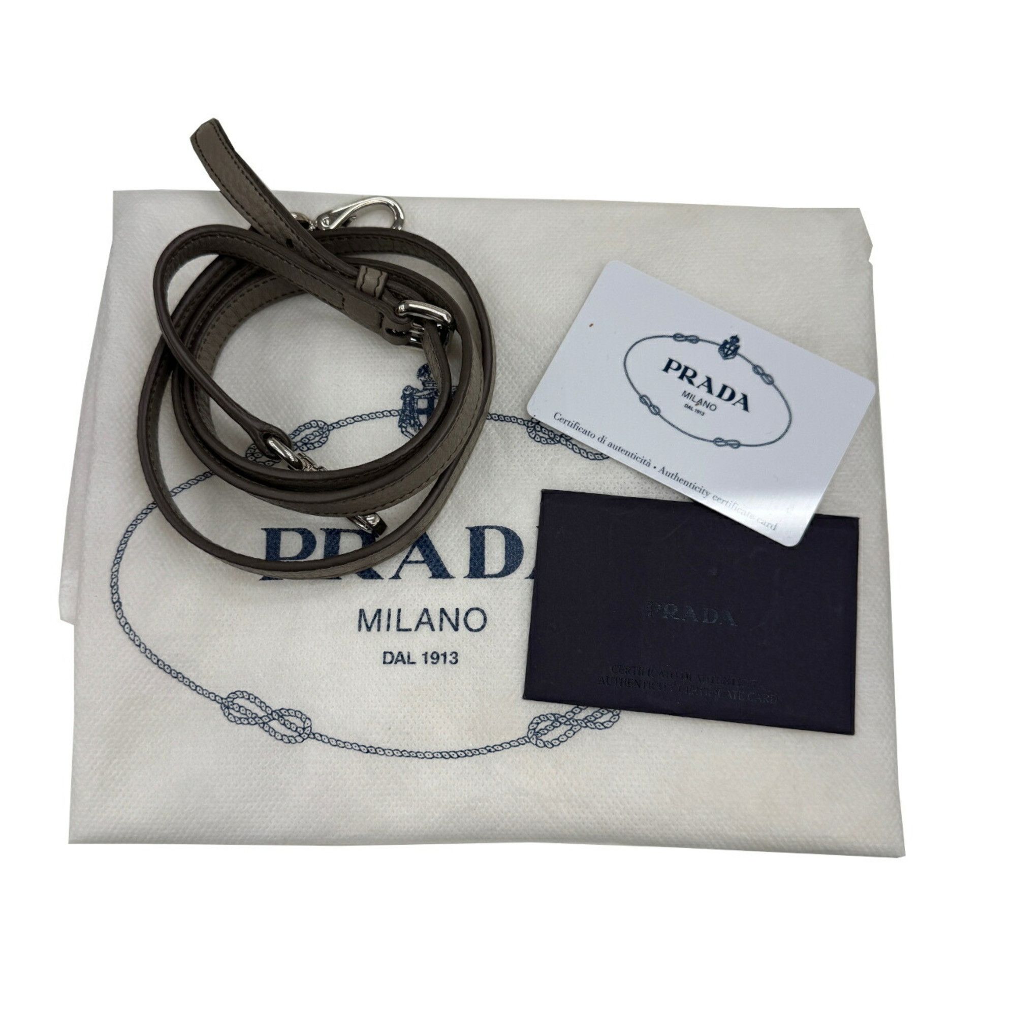 Prada Prada Vitello shoulder Size ONE SIZE - 11 Thumbnail