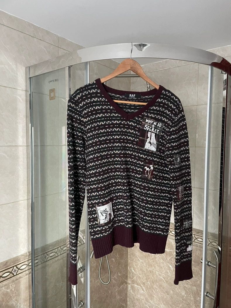 Raf Simons Raf Simons V-Neck Sweater with Patterns- DMC Size US M / EU 48-50 / 2 - 2 Thumbnail
