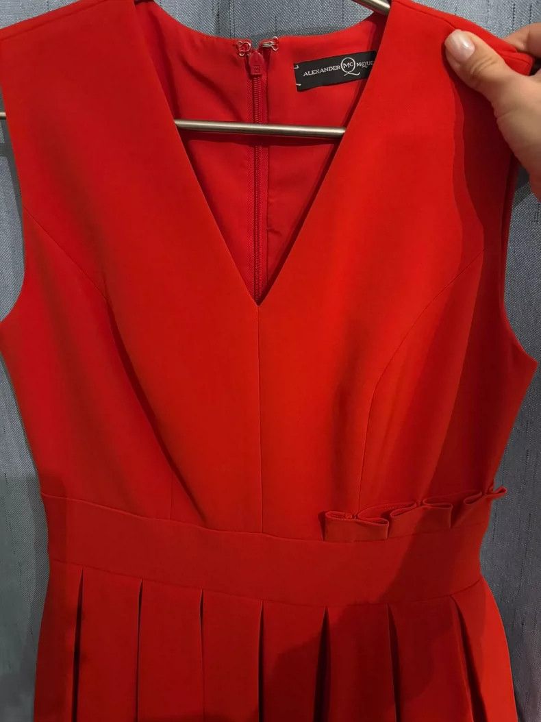 Alexander McQueen Stunning Red Dress by Alexander McQueen- DMC Size 28" / US 6 / IT 42 - 7 Thumbnail