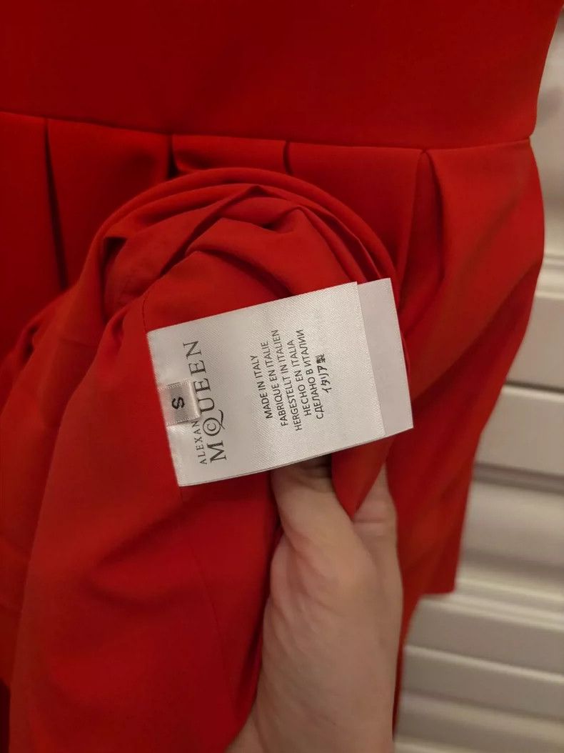 Alexander McQueen Stunning Red Dress by Alexander McQueen- DMC Size 28" / US 6 / IT 42 - 4 Thumbnail