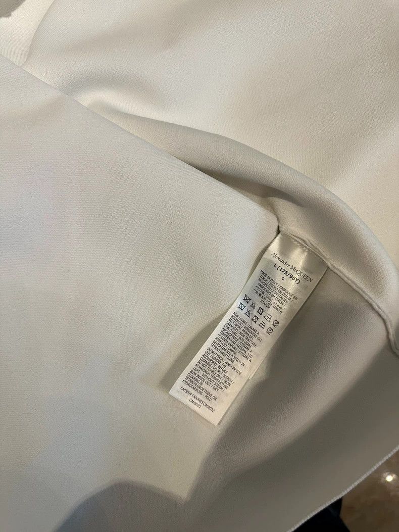 Alexander McQueen Elegant White Elastic Dress by Alexander McQueen- DMC Size 22" - 6 Thumbnail