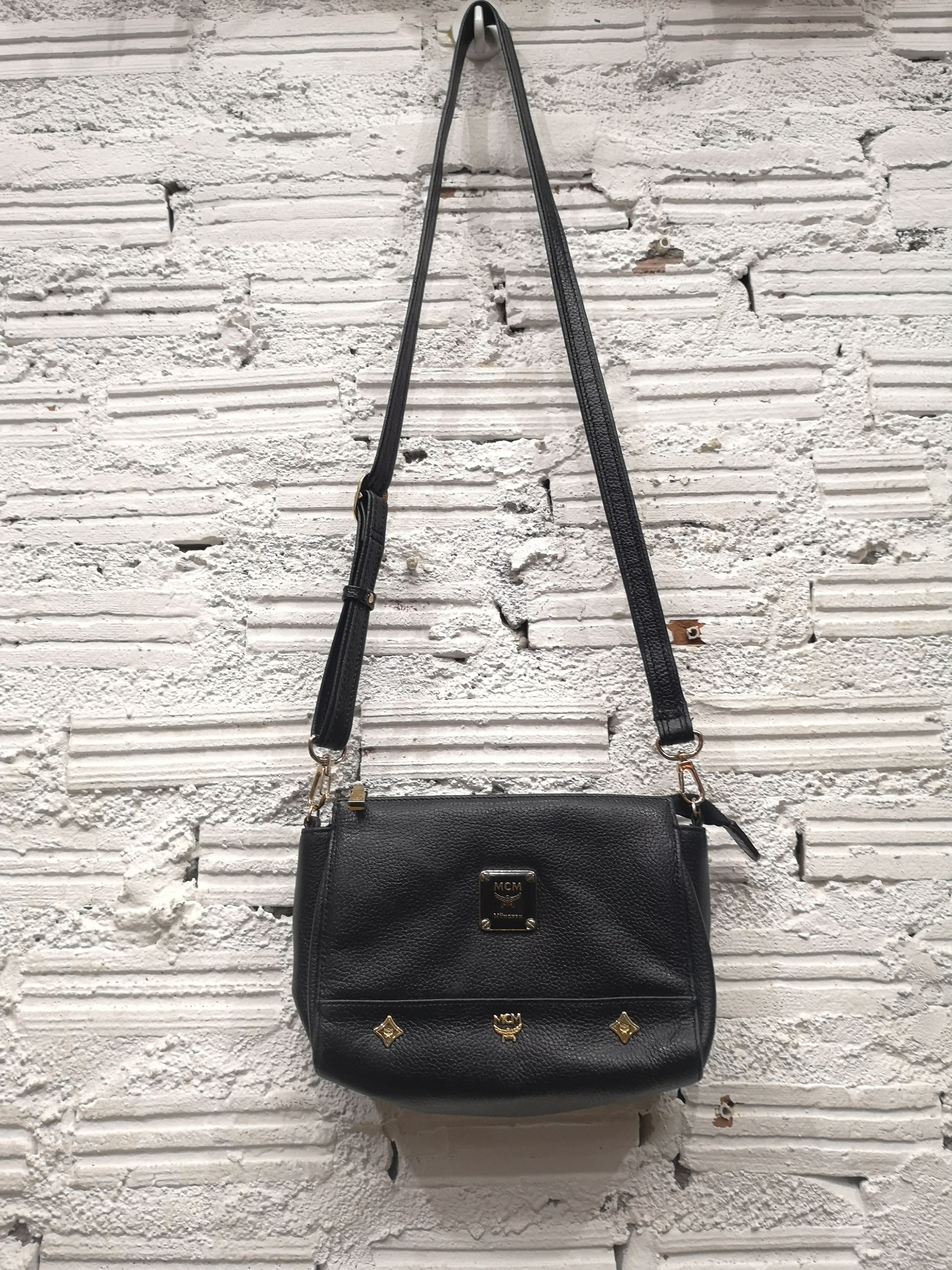 MCM MCM Black Leather Crossbody bag Authentic Grailed