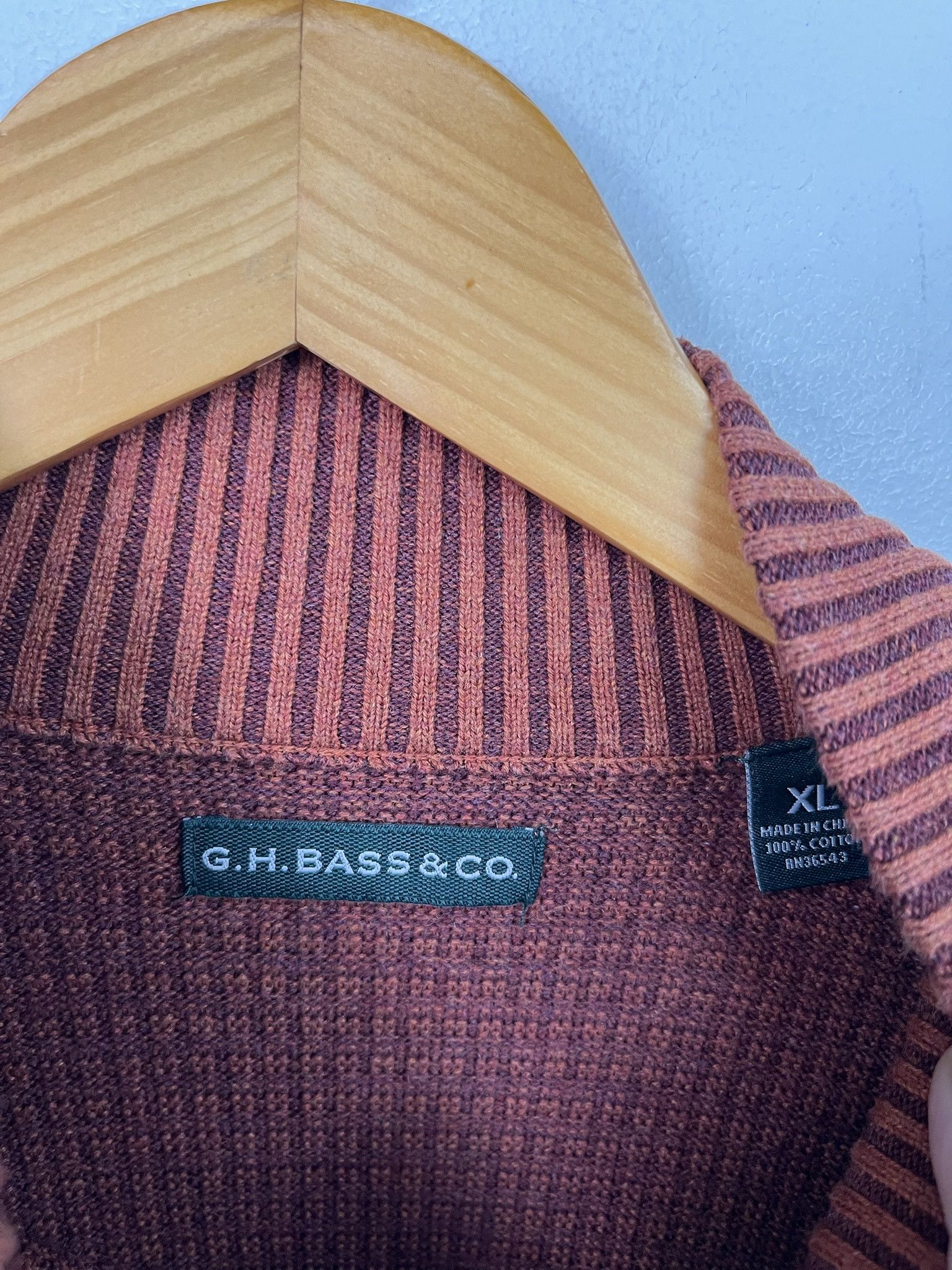 Tommy Hilfiger Vintage 90s GH Bass Co Red Quarterbutton Sweater Size XL Size US XL / EU 56 / 4 - 2 Thumbnail
