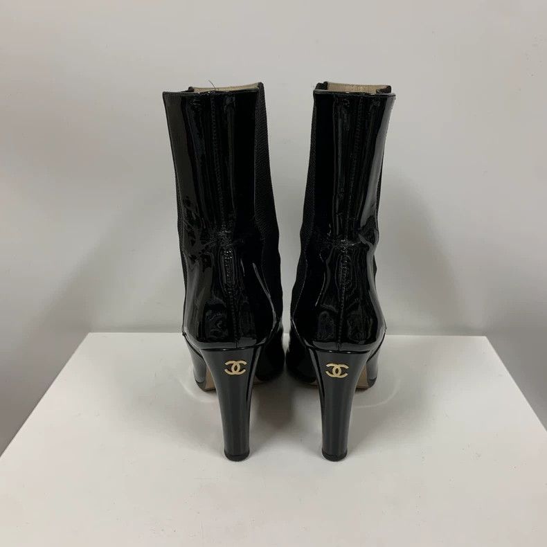 Chanel Chanel Patent Leather Short Boots Size 35.5 Size US 5 / IT 35 - 6 Thumbnail