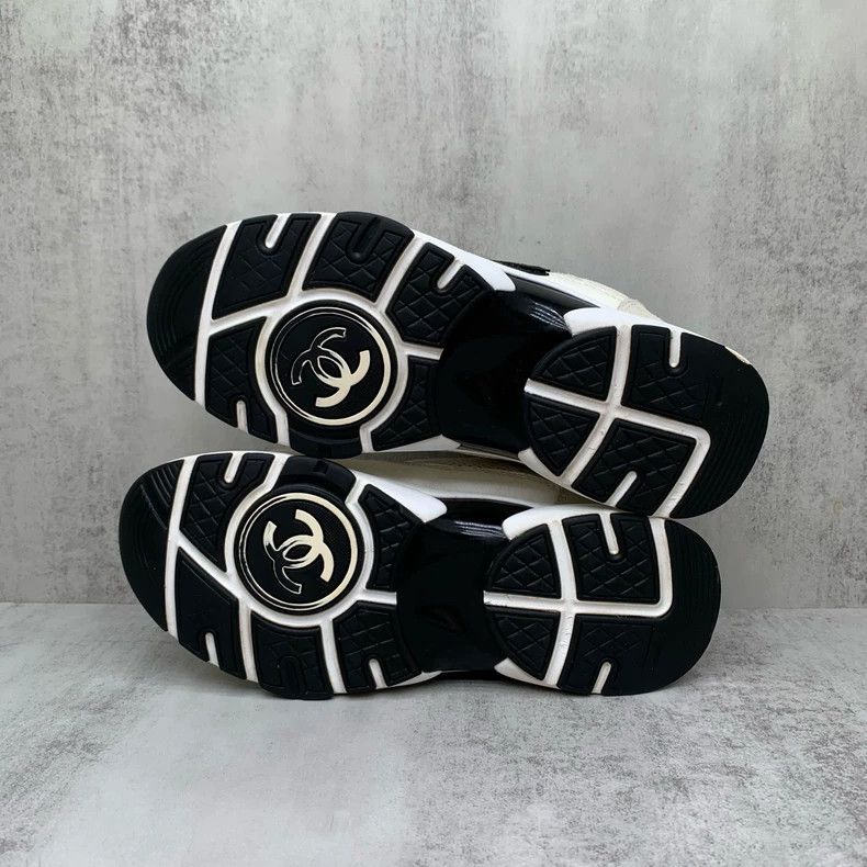 Chanel Chanel Black and White Panda Sneakers Size 37 Size US 8 / IT 38 - 8 Thumbnail