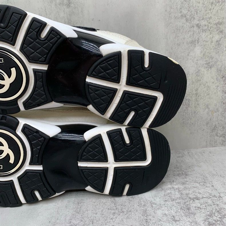 Chanel Chanel Black and White Panda Sneakers Size 37 Size US 8 / IT 38 - 6 Thumbnail