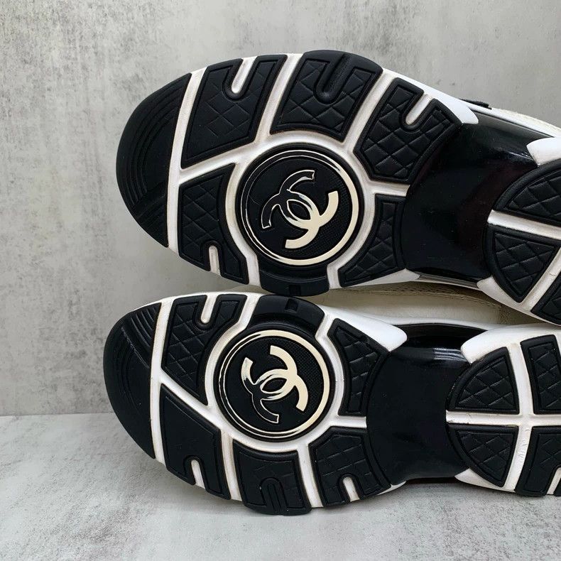 Chanel Chanel Black and White Panda Sneakers Size 37 Size US 8 / IT 38 - 5 Thumbnail