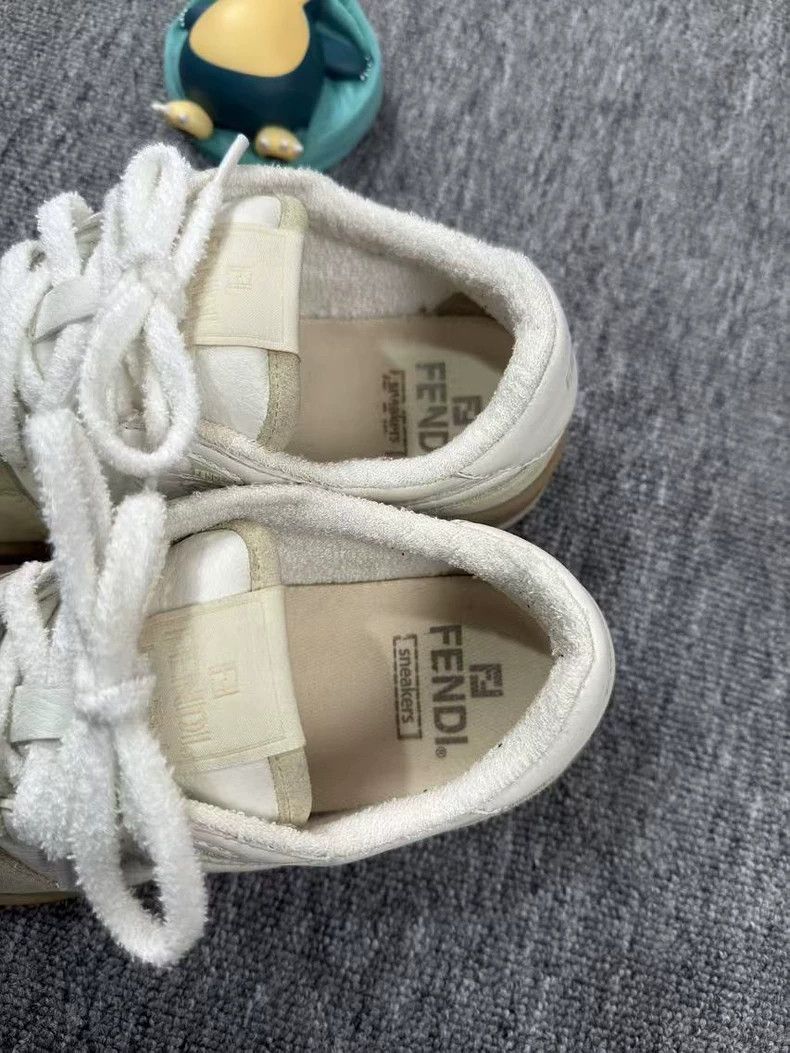 Fendi Fendi White Sneakers in Excellent Condition Size US 10 / EU 43 - 6 Thumbnail
