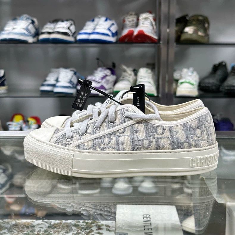 Dior Dior Monogram Embroidered Sneakers Size 35.5 Size US 6 / IT 36 - 5 Thumbnail