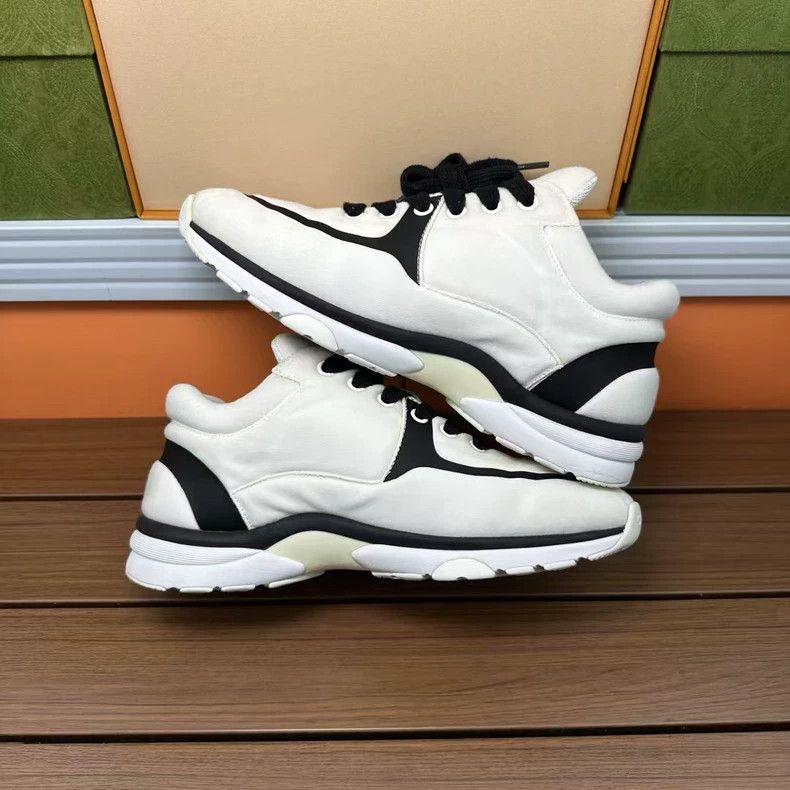 Chanel Chanel Black and White Casual Sneakers Size US 7 / IT 37 - 2 Thumbnail