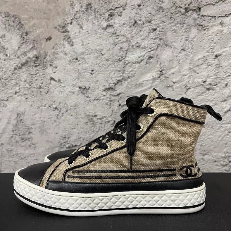 Chanel Chanel High-Top Sneakers Size 37 Size US 8 / IT 38 - 2 Thumbnail