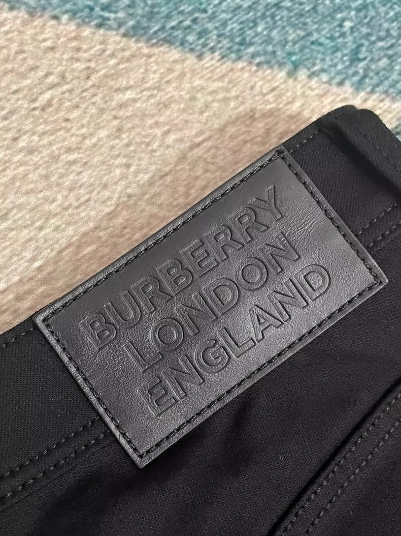Burberry Burberry Ladies Stretch Denim Pants for Sale Size US 32 / EU 48 - 3 Thumbnail