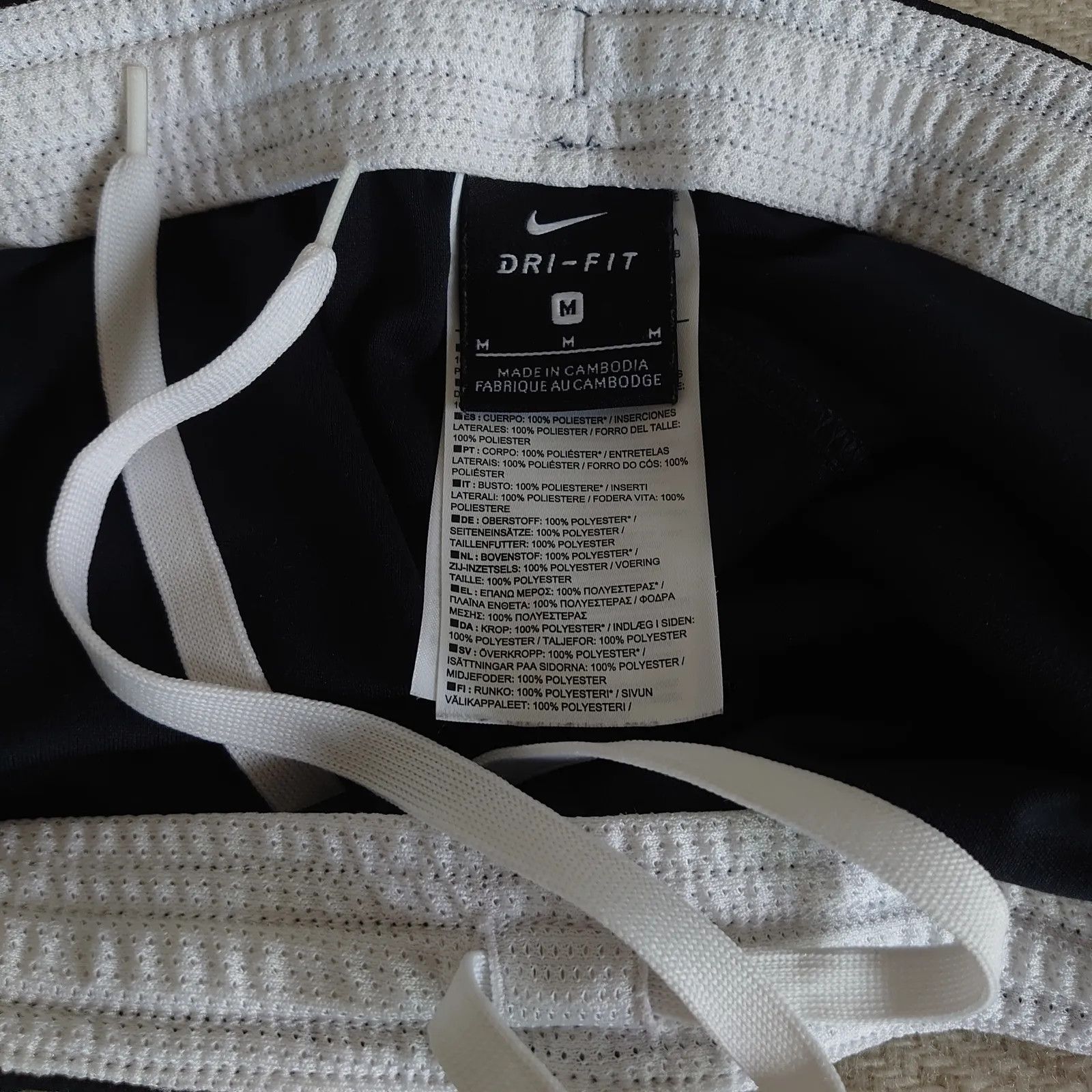Nike Nike Dri Fit Shorts Size 28" / US 6 / IT 42 - 2 Thumbnail