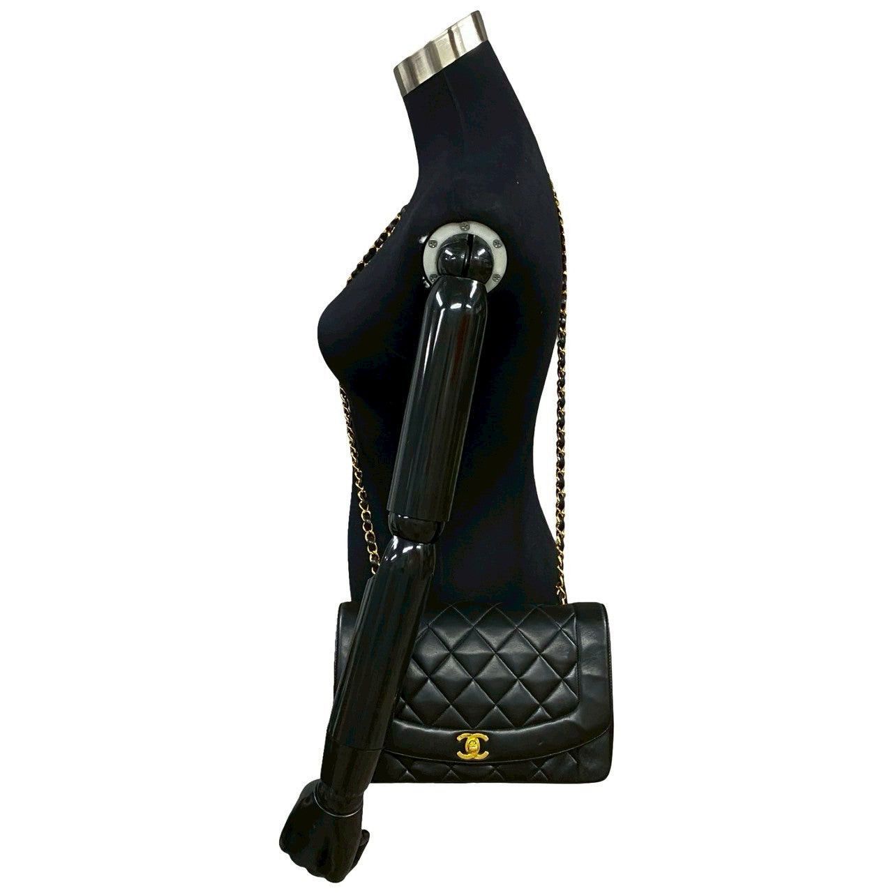Chanel Chanel Shoulder Bag Black Leather Size ONE SIZE - 2 Thumbnail