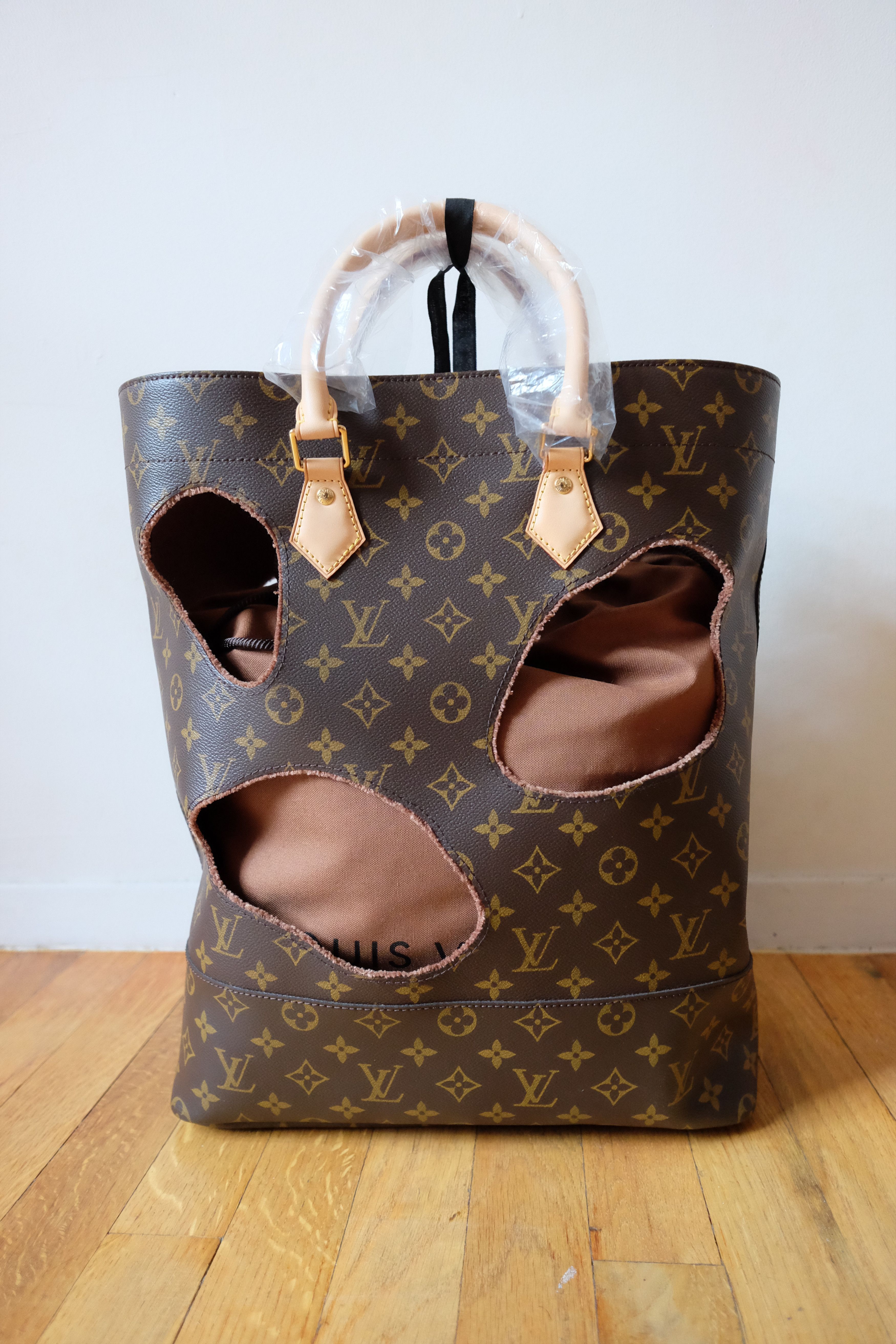 Louis Vuitton on X: A hole in one. The Bag with Holes by Rei