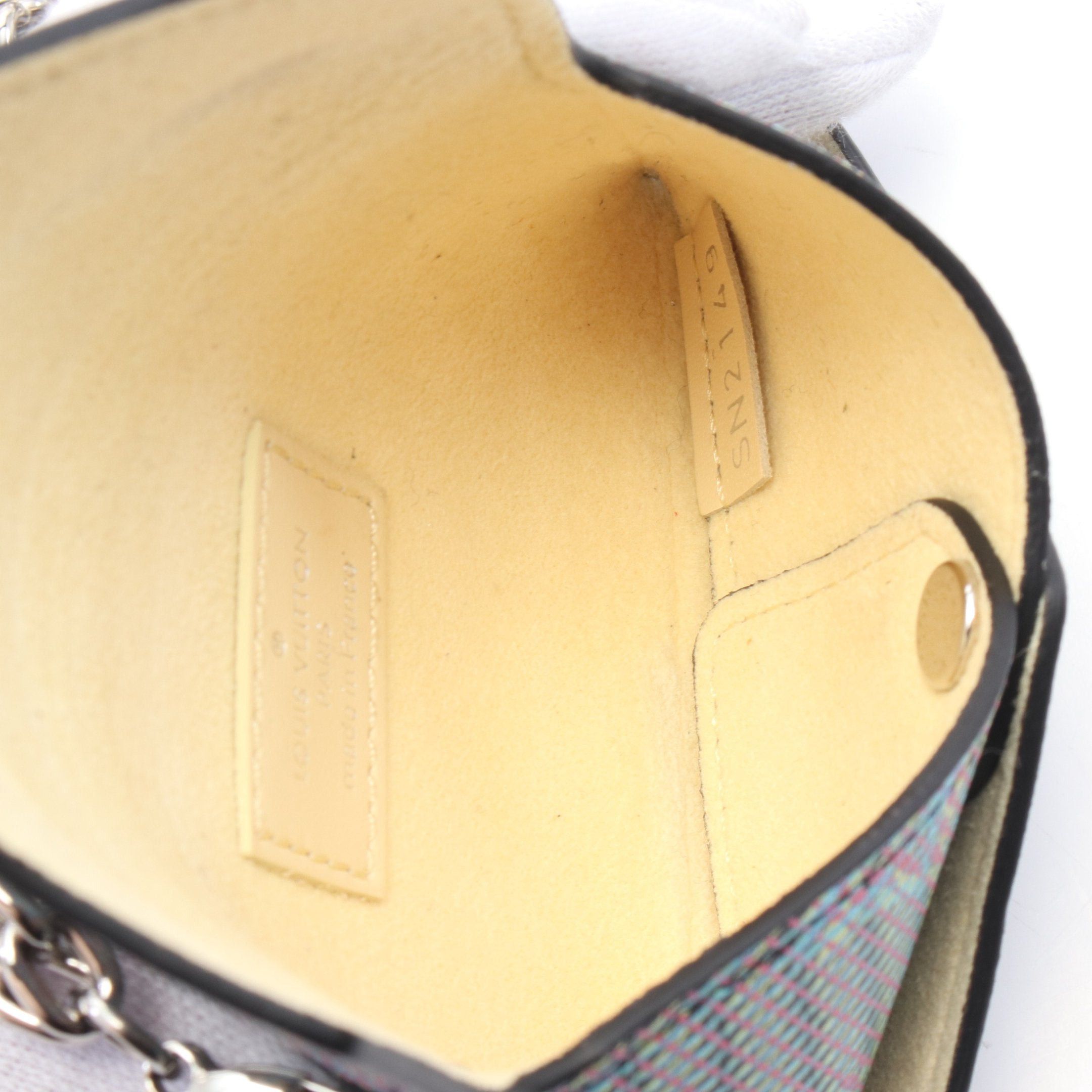 Louis Vuitton Louis Vuitton Kirigami Necklace Lv Pop Coin Purse Multicolor Size ONE SIZE - 3 Thumbnail