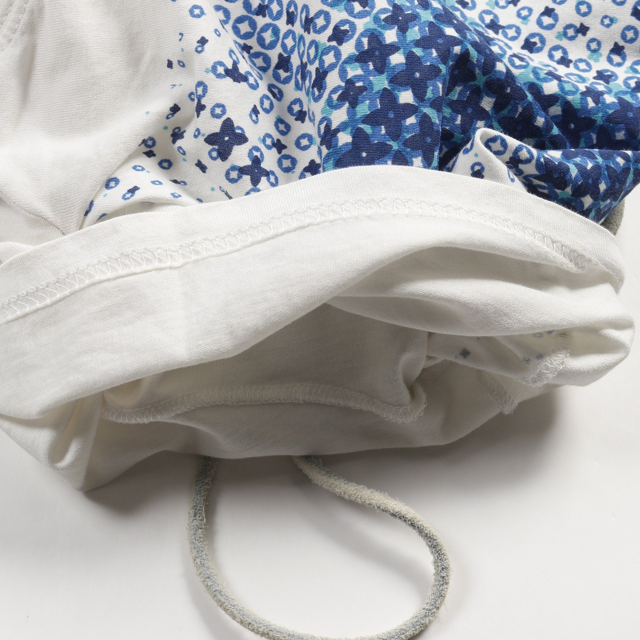 Louis Vuitton Louis Vuitton T-Shirt Lv Logo Asymmetry Cotton White Blue Size ONE SIZE - 7 Thumbnail