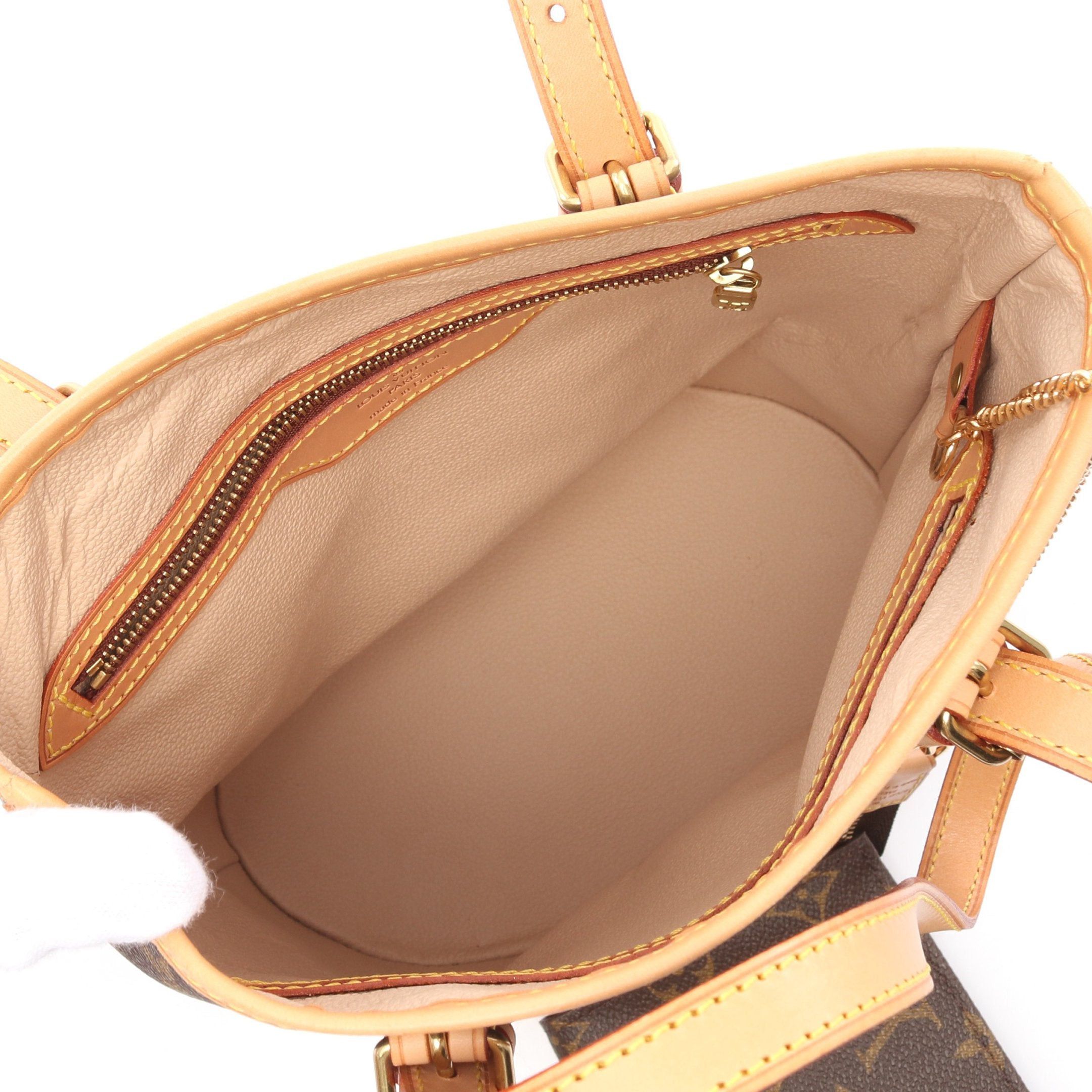 Louis Vuitton Louis Vuitton Bucket Pm Monogram Handbag Leather Brown Size ONE SIZE - 3 Thumbnail