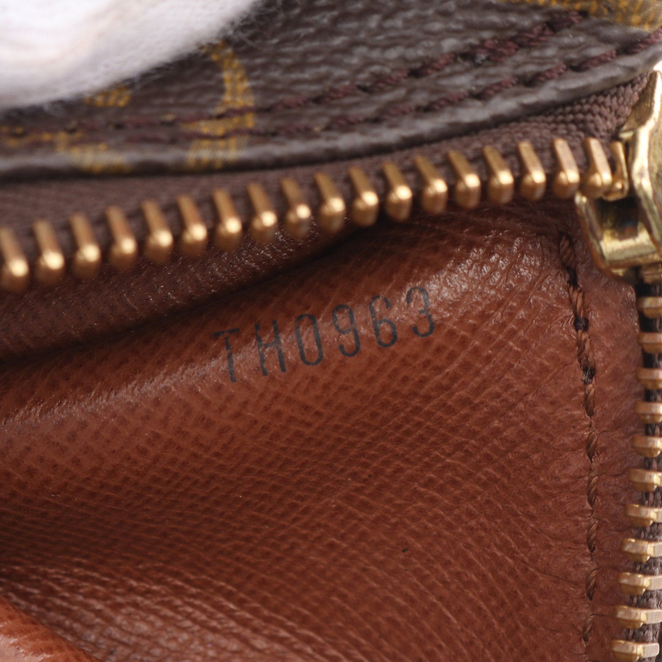 Louis Vuitton Louis Vuitton Papillon 26 Monogram Old Model Handbag Leather Brown Size ONE SIZE - 5 Thumbnail